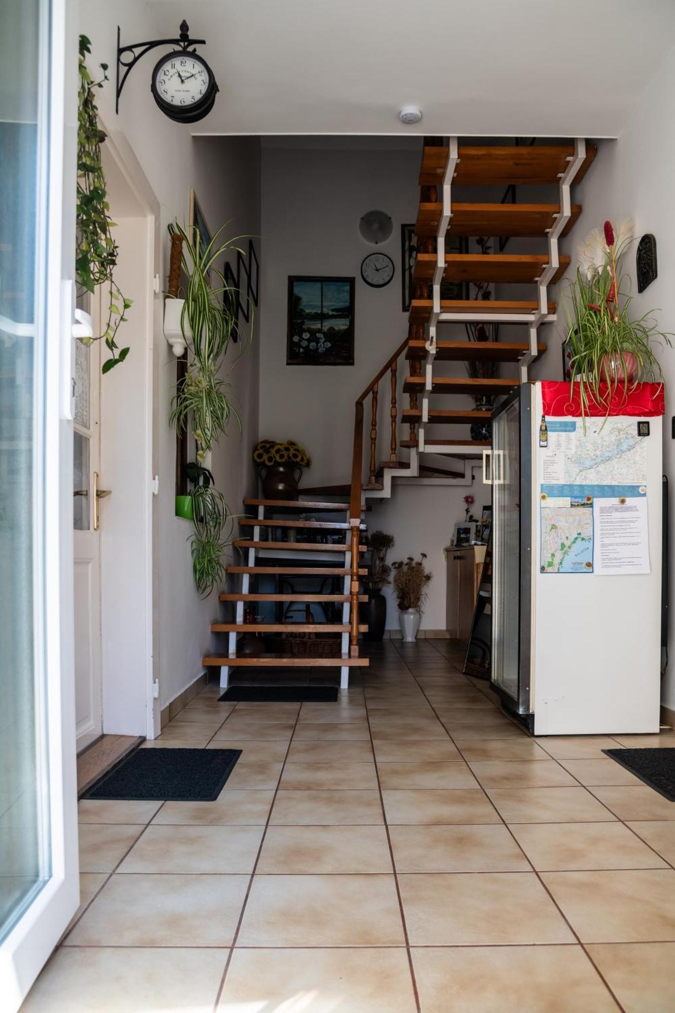 Magdalena Apartmanhaz Keszthely Exterior photo